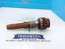 Ford 7810 Aksel E6NN7Z013AA traktorpool Angebot