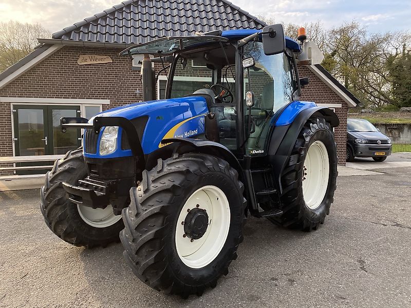 New Holland T6010