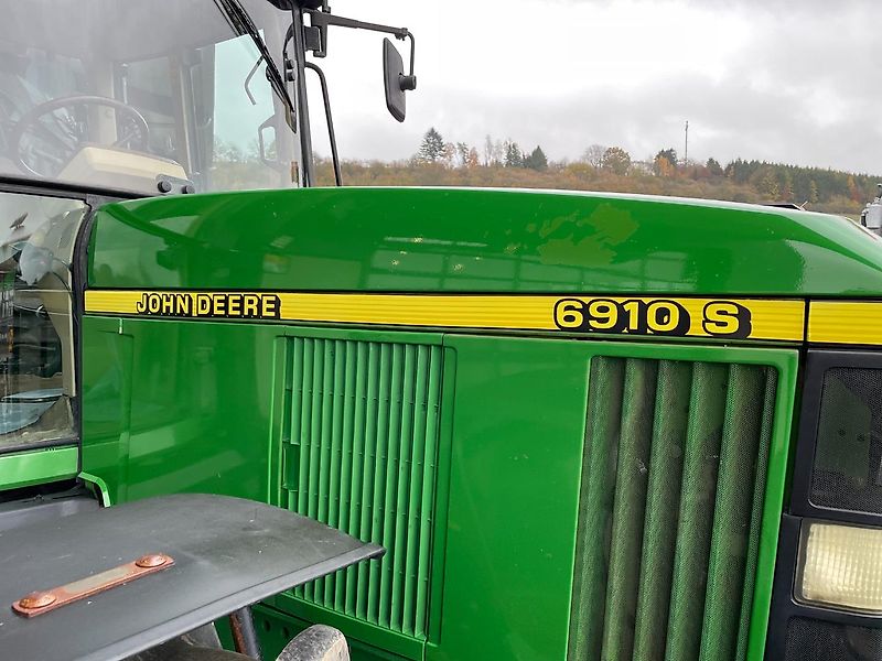 John Deere 6910S mit TLS + Power-Quad in Top-Zustand