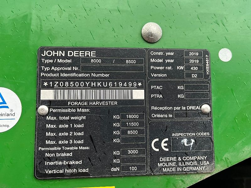 John Deere 8500