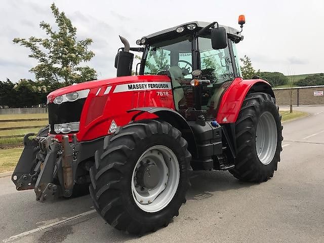 Massey Ferguson 7618