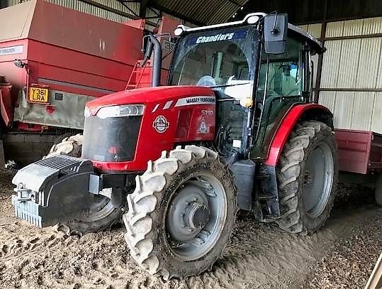 Massey Ferguson 5710