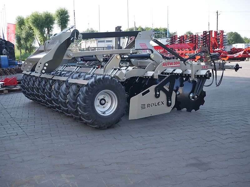 MD Rol-Ex Scheibenegge mit Hitch und Reifenpacker 2,5m - 4,0m AUTW