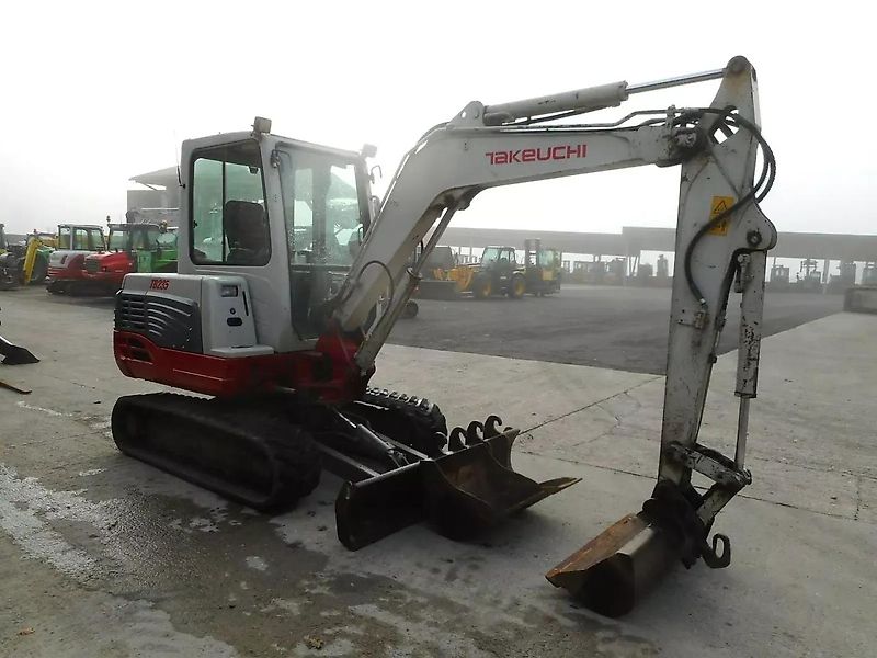 Takeuchi tb 235 ( 3.530kg ) hydr. sw + 3 löffel