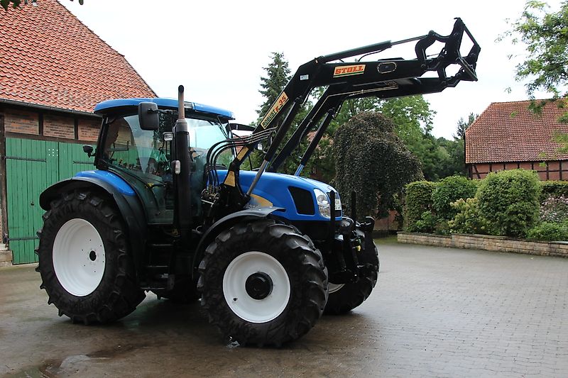 New Holland TSA 135