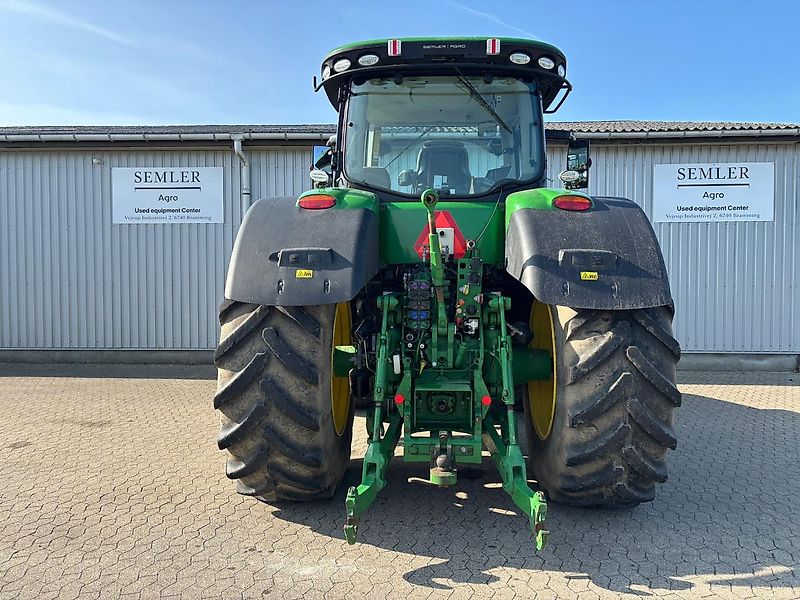 John Deere 8320R