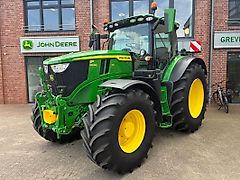 John Deere 6R215