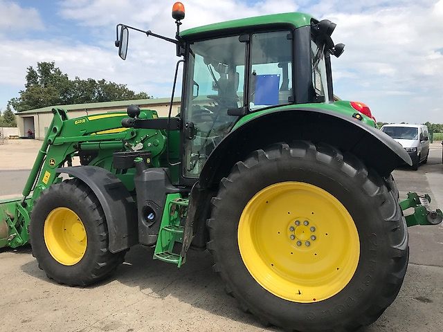 John Deere 6130M