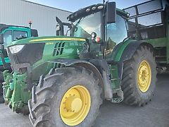 John Deere 6215R