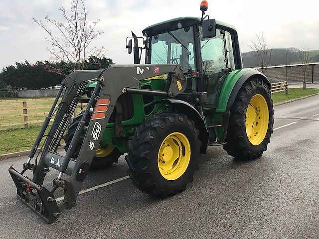 John Deere 6430