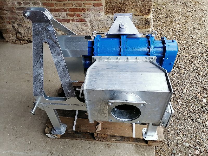 NEU Hofer !! Drehkolbenpumpe 5 m3 !! - Zapfwellenantrieb - Ölantrieb - Steinfangkasten - Güllepumpe Güllezubringer Zubringer Güllefass Güllewagen Biogas Pumpstation Pumpe Schleppschlauch Schleppschuhverte Drehkolbenpumpe