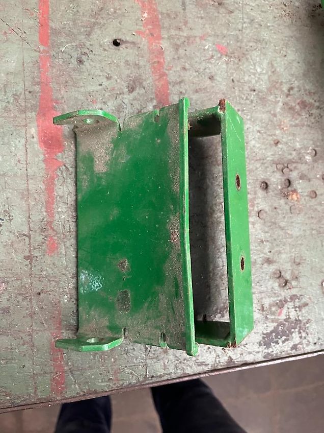 John Deere Halterung für Bedienterminal, verschiedene Ausführungen, Stückpreis