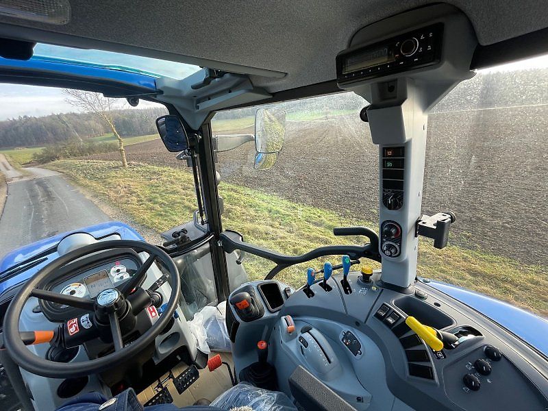 New Holland T5.100