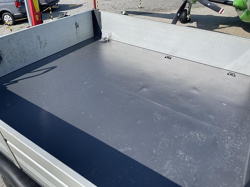 Mercedes-Benz Unimog U318 mit Ladekran aus Ez.2014, 1a Zustand , Leasing-Finanzierung mgl.