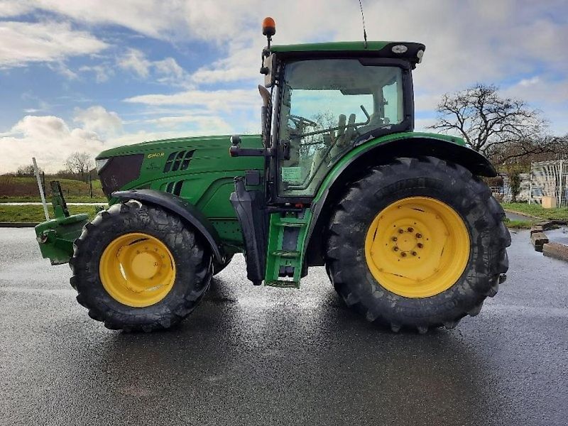 John Deere 6140R