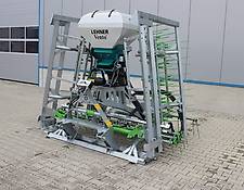 Zocon Greenkeeper G6-3 mit Lehner Vento Pneumatikstreuer