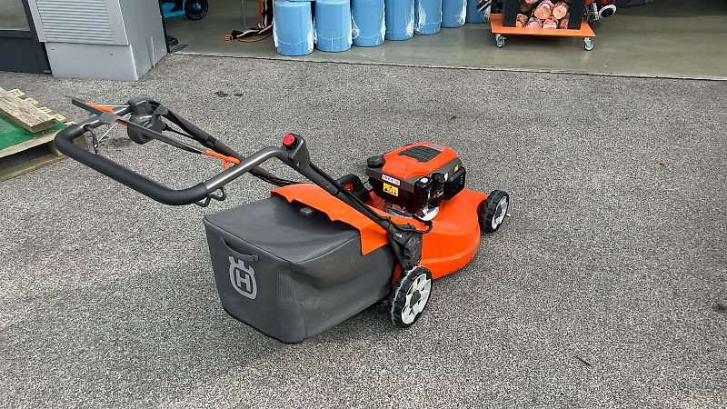 Husqvarna LC 353VE