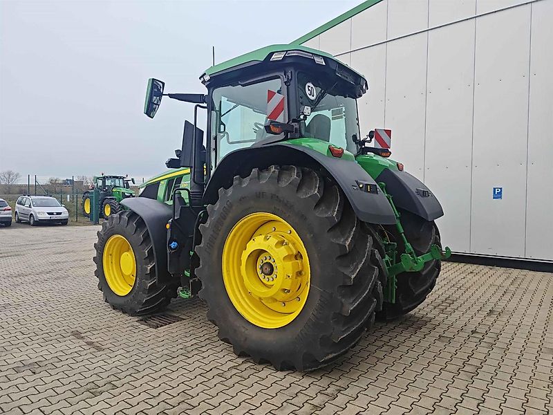 John Deere 7R 330