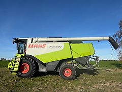 Claas Lexion 600 + SW V900 + Anhänger