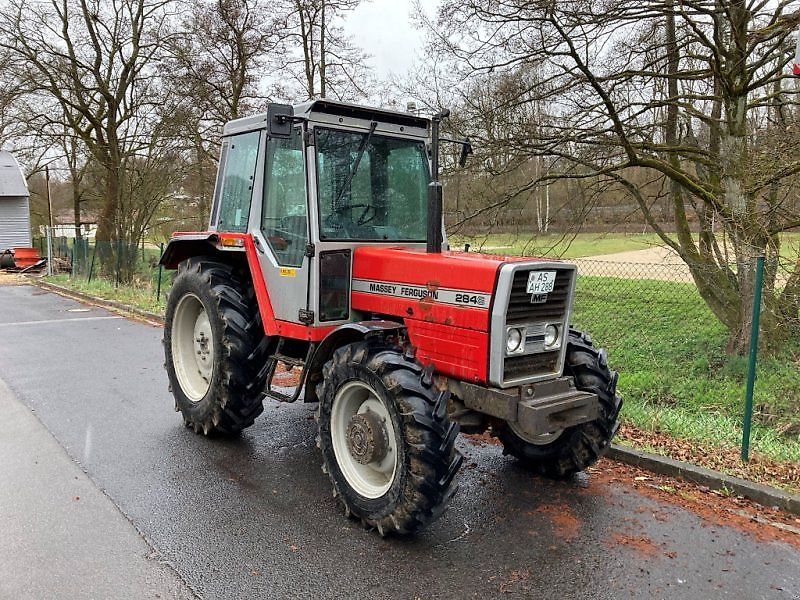 Youngtimer Traktor: Massey Ferguson MF 284S für 8.211 Euro