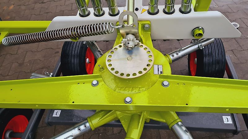 Claas Zgrabiarka karuzelowa Claas Liner 320 2019r. Fabrycznie Nowa!!!