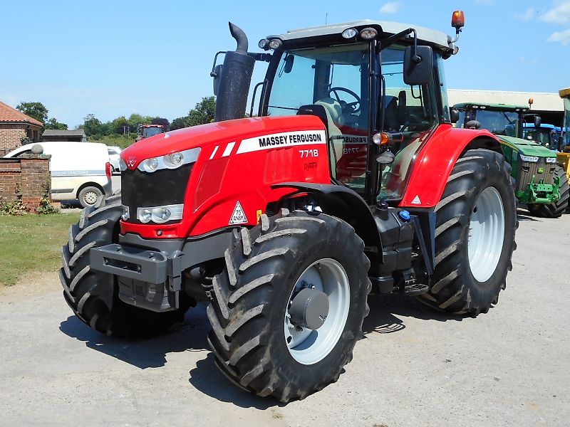 Massey Ferguson 7718