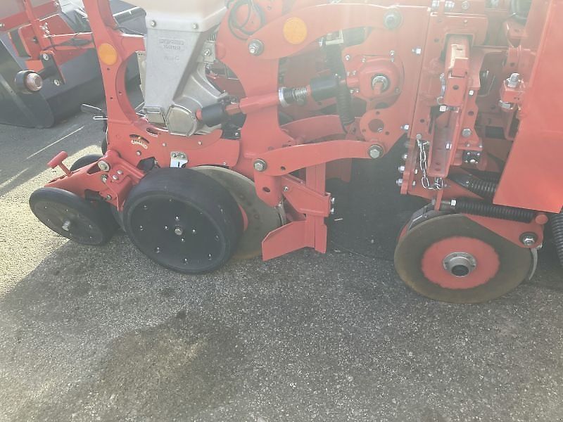 Maschio MAGA R6 ROWS MIT DÜNGERSTREUER