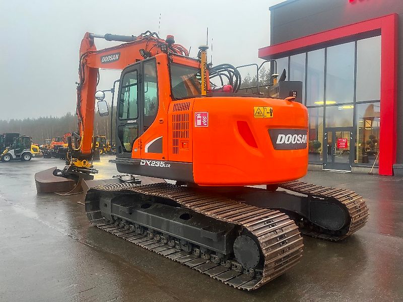 Doosan DX 235 LCR / Engcon, 3 kauhaa, Rasvari