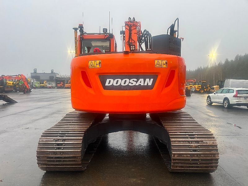 Doosan DX 235 LCR / Engcon, 3 kauhaa, Rasvari