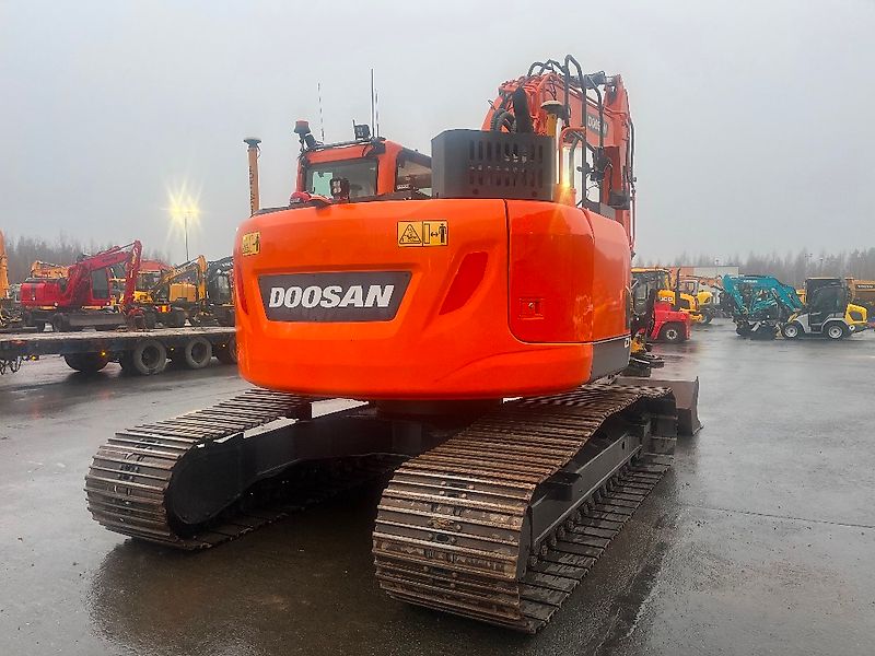Doosan DX 235 LCR / Engcon, 3 kauhaa, Rasvari