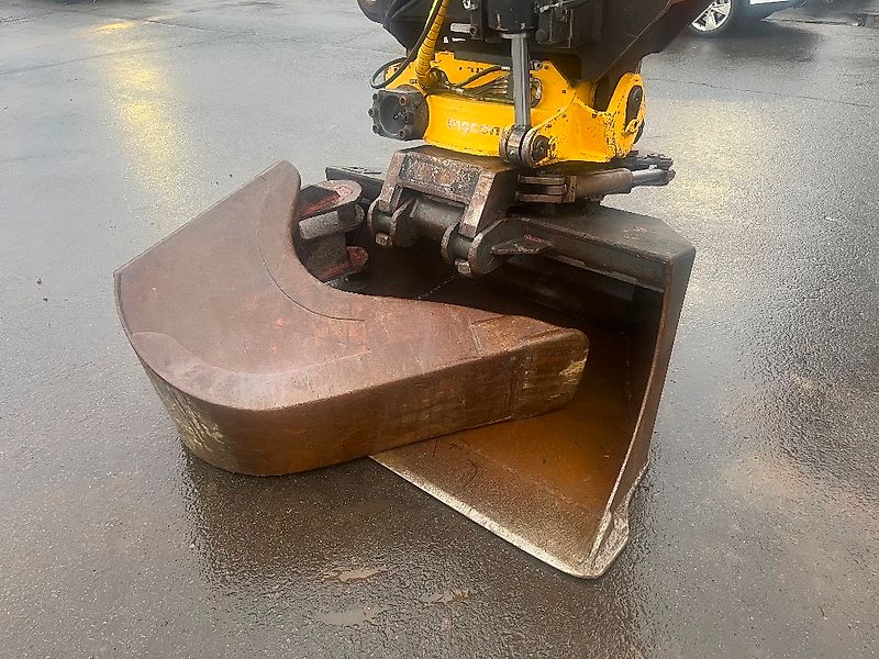 Doosan DX 235 LCR / Engcon, 3 kauhaa, Rasvari