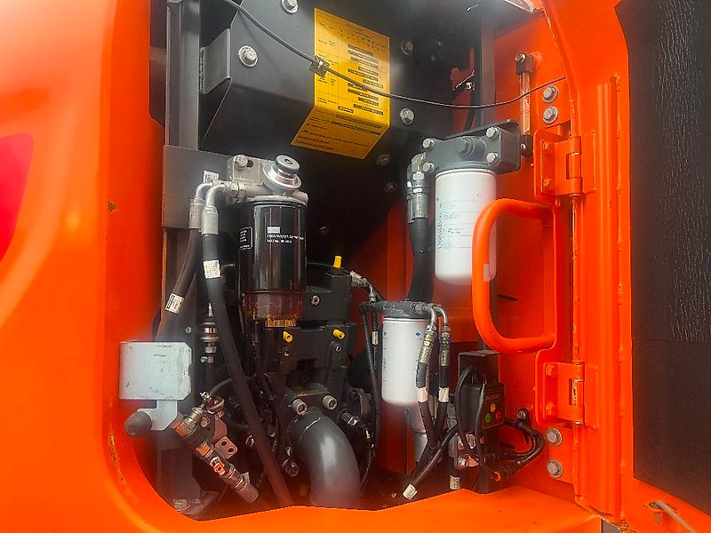 Doosan DX 235 LCR / Engcon, 3 kauhaa, Rasvari