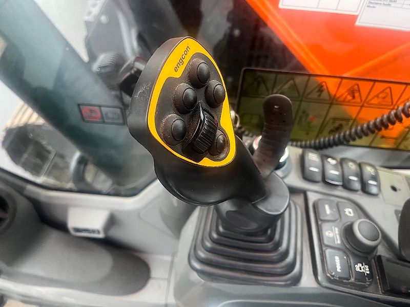 Doosan DX 235 LCR / Engcon, 3 kauhaa, Rasvari