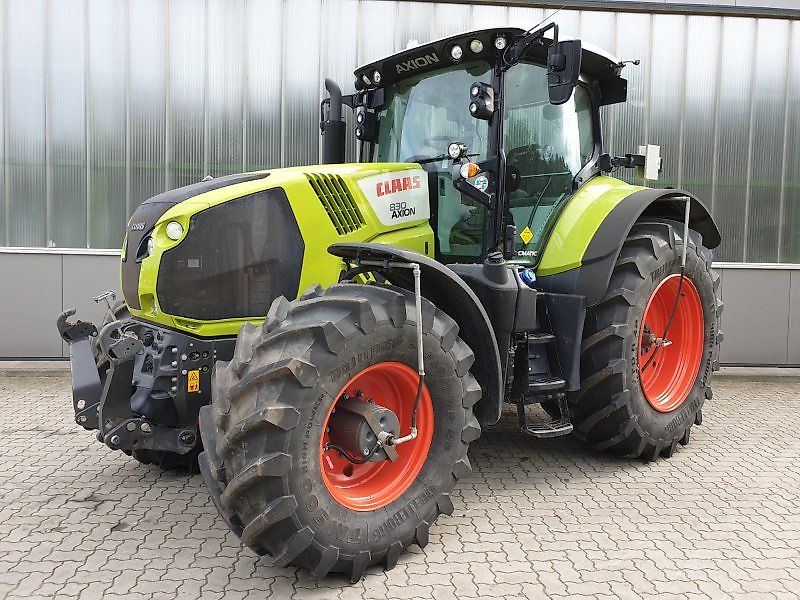 Claas Axion 830