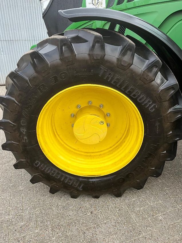 John Deere 6155 R