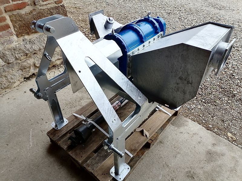 NEU Hofer !! Drehkolbenpumpe 5 m3 !! - Ölantrieb - Steinfangkasten - Güllepumpe Güllezubringer Güllefass Güllewagen Biogas Gülleauflieger Gülleauflieger Pumpstation Pumpe Schleppschlauch Schleppschuhverte Drehkolbenpumpe mit Ölmotor / Ölantrieb Güllepumpe