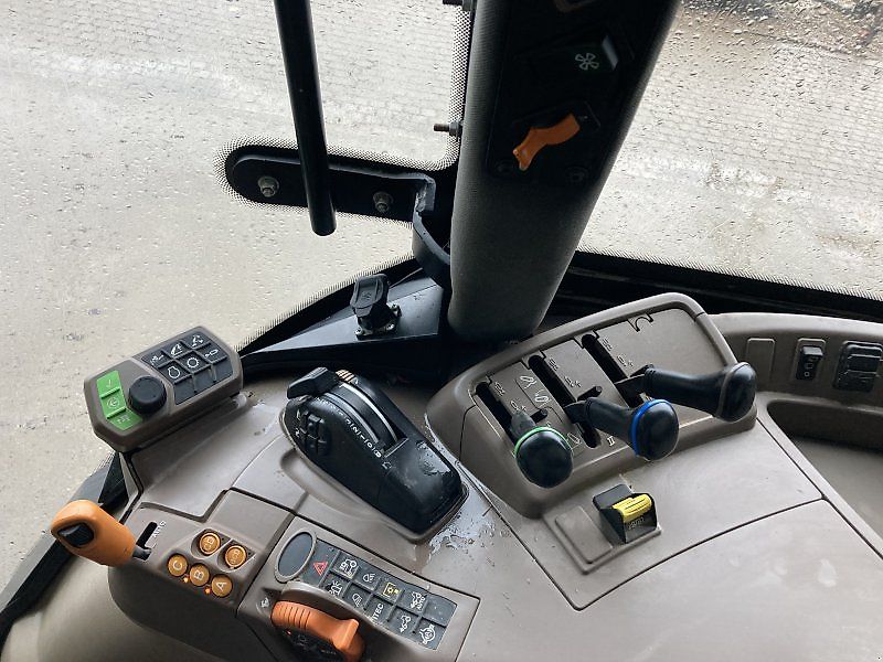 John Deere 5090 R Hopfen