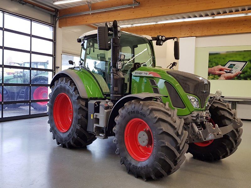 Fendt 718 Vario Profi Plus S4