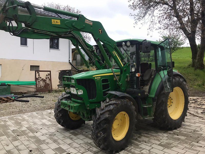 John Deere 6430