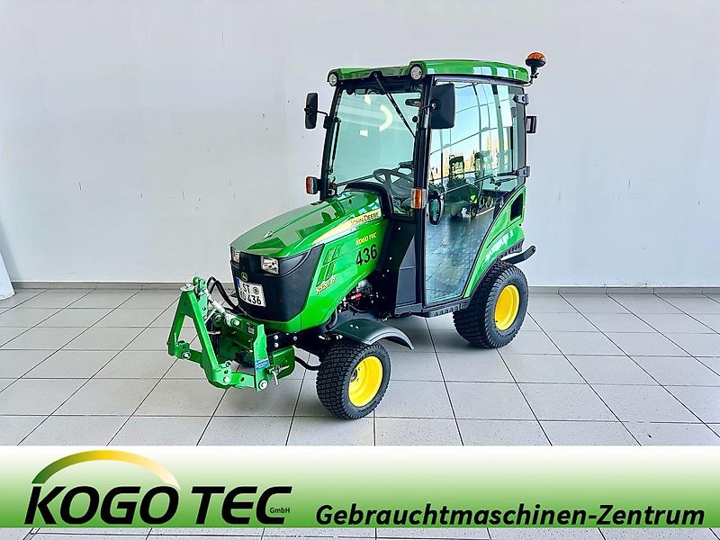 John Deere 1026R
