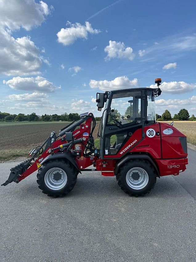 Weidemann 1390