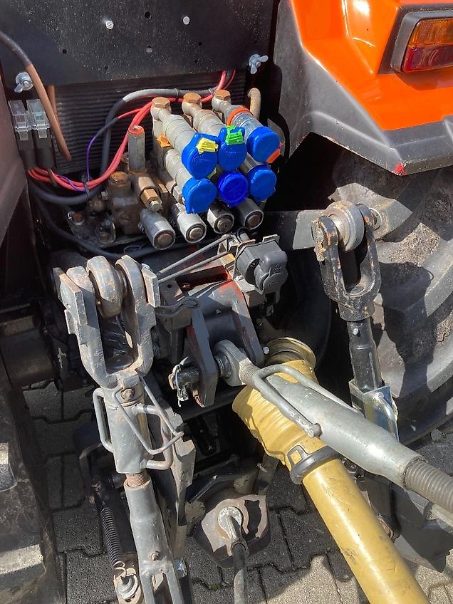 Massey Ferguson 274 V Traktor