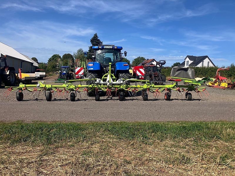Claas Volto 900