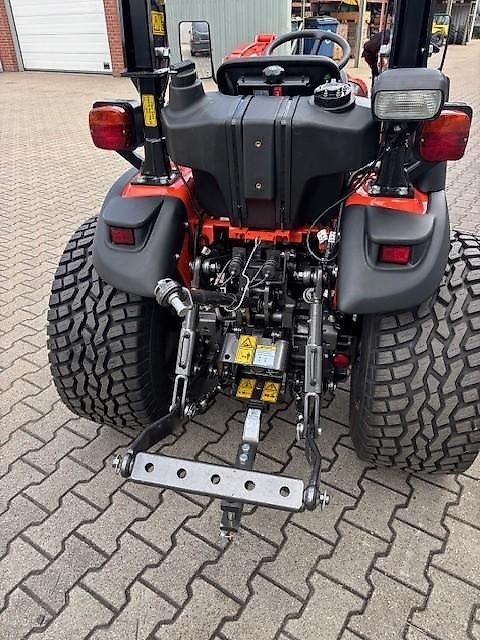 TAFE 6028 H VOORLADER HST