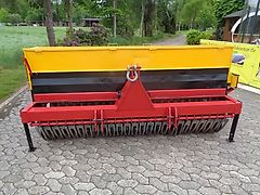 Vredo DZ 250-100 Vredo Nachsaatgerät 250 cm Arbeitsbreite Grünlandschlitzdrille mit 10 cm Reihenabstand Schlitzdrille mit 600 mm Nachlaufwalze