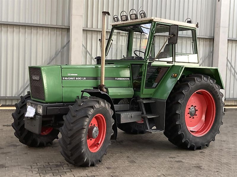 Fendt Favorit 600 LS