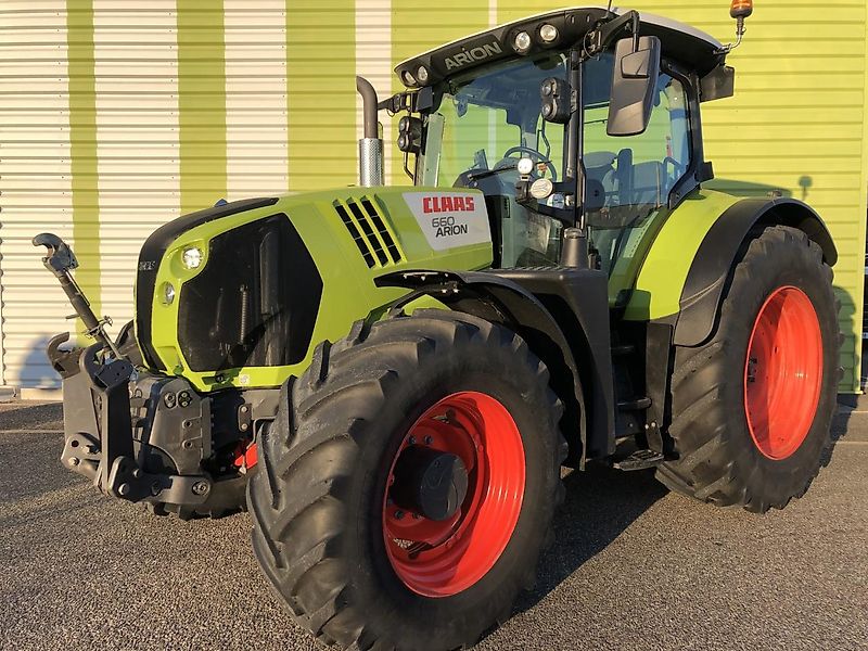 Claas Arion 660