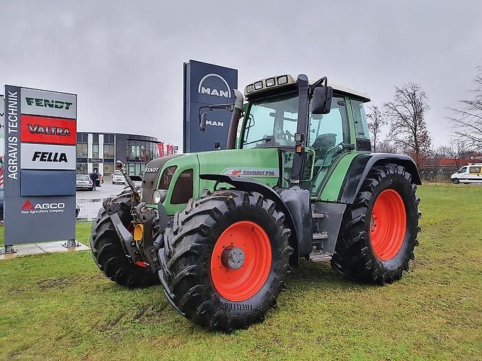 Fendt Favorit 716 Vario