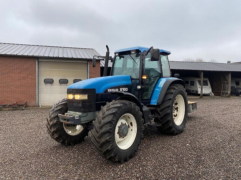 New Holland 8160