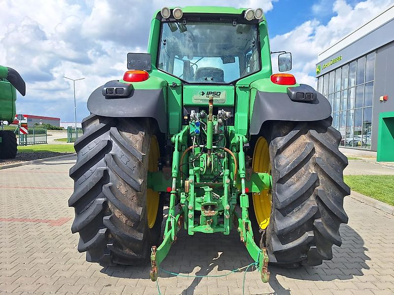 John Deere 7430